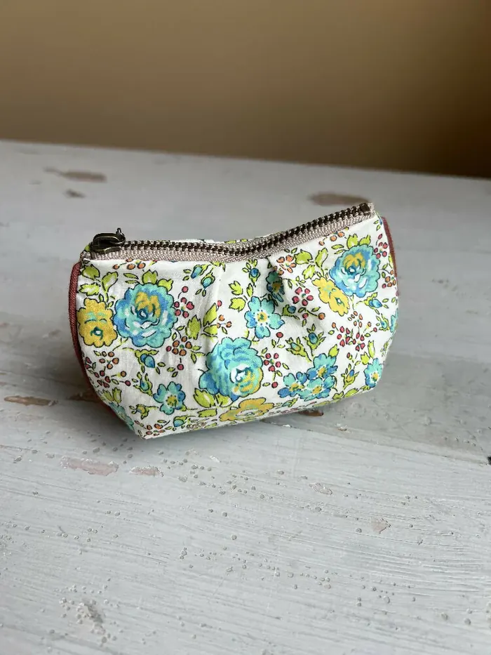 Liberty Coin Pouch open