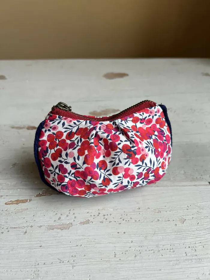 Liberty Coin Pouch styled